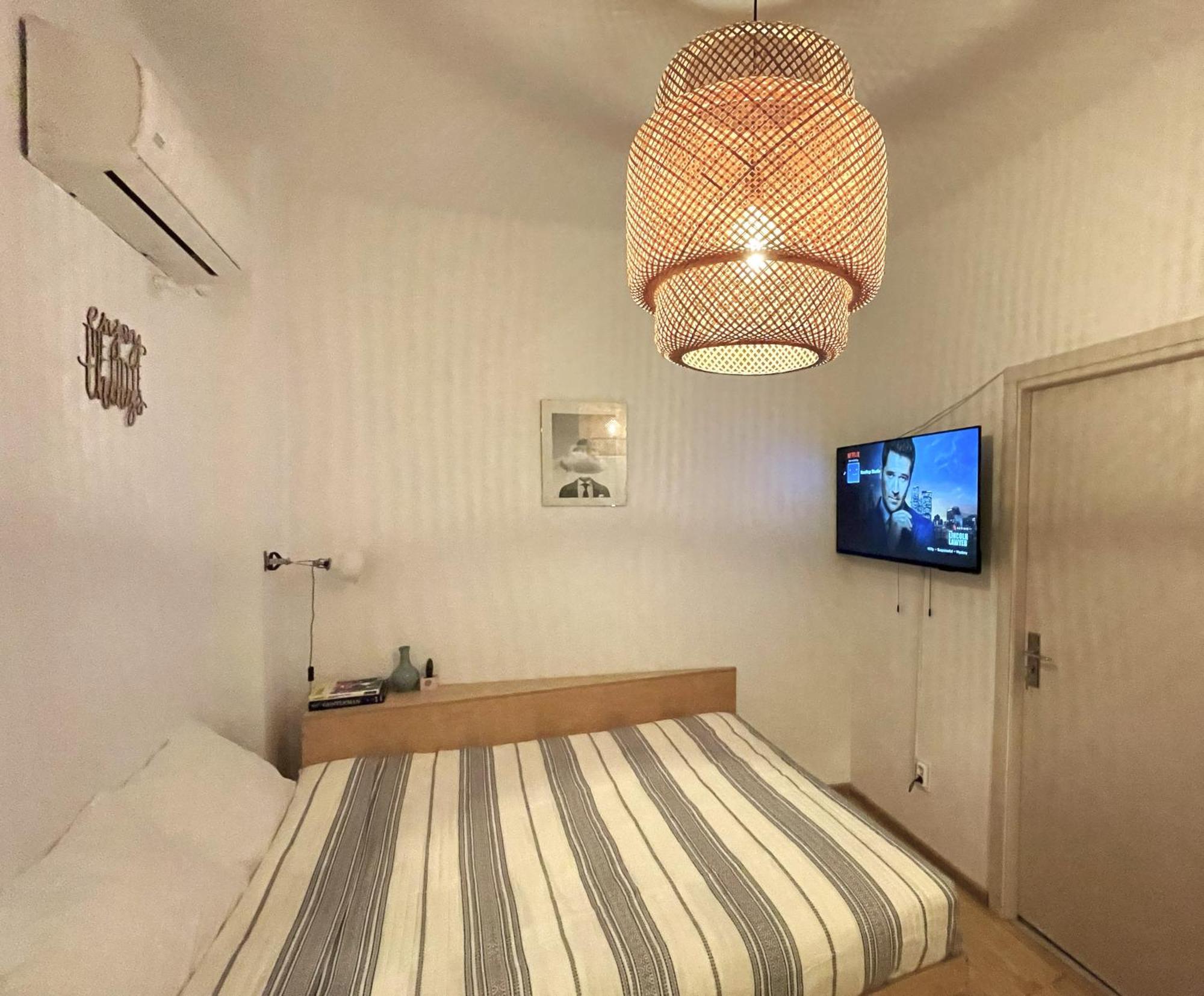Rooftop Studio In The Heart Of Bucharest W Netflix 외부 사진
