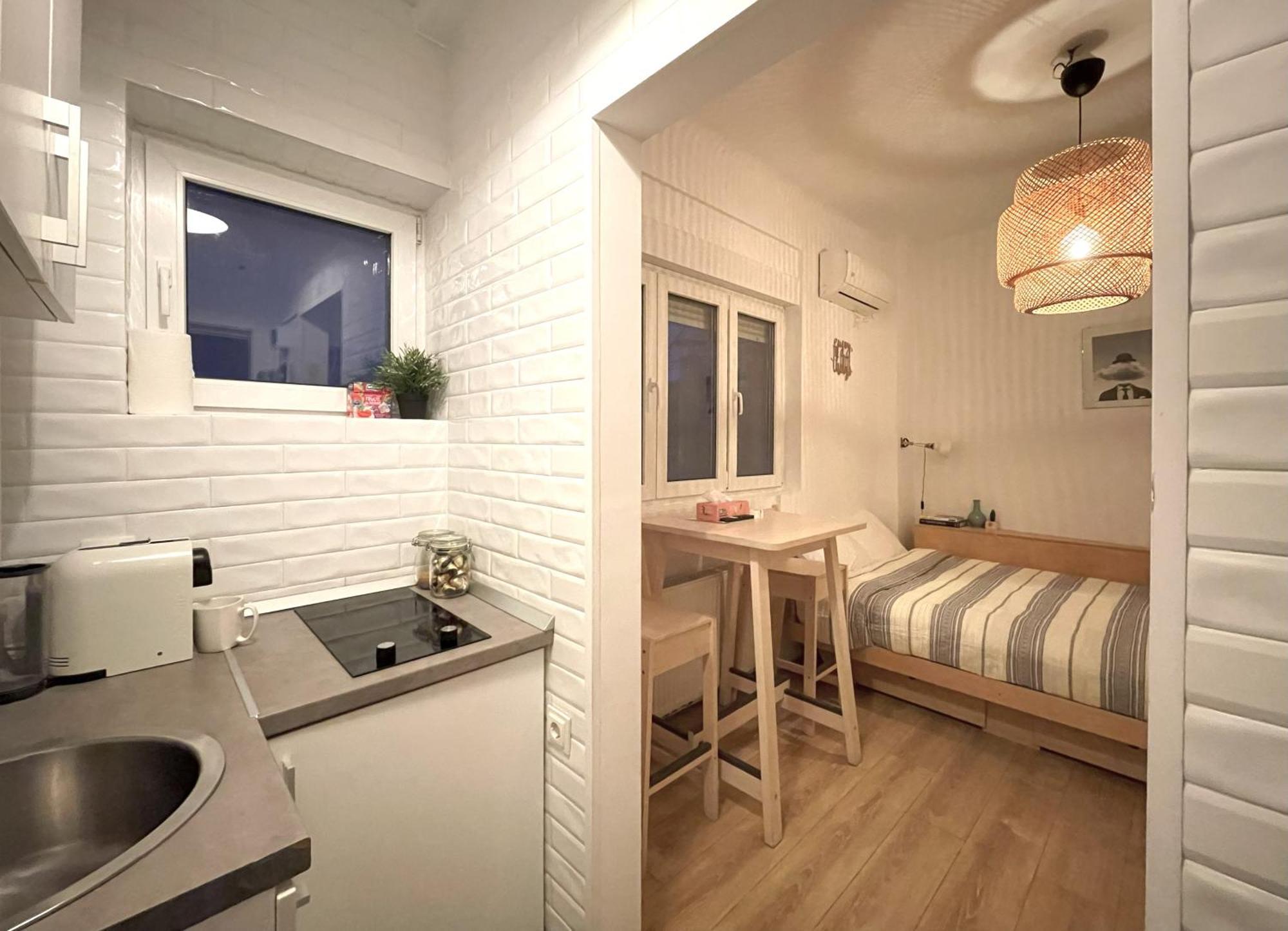 Rooftop Studio In The Heart Of Bucharest W Netflix 외부 사진
